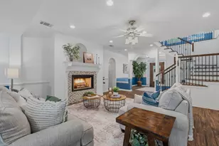 39 Creek Forest Ln, Conroe, TX 77384 - Photo 8