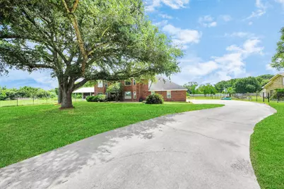 3515 Kansas Street, Fresno, TX 77545 - Photo 2