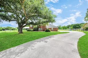 3515 Kansas St, Fresno, TX 77545 - Photo 2