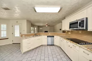 3515 Kansas St, Fresno, TX 77545 - Photo 20