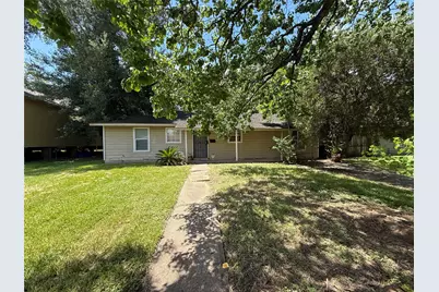 6026 Glenhurst Drive, Houston, TX 77033 - Photo 1