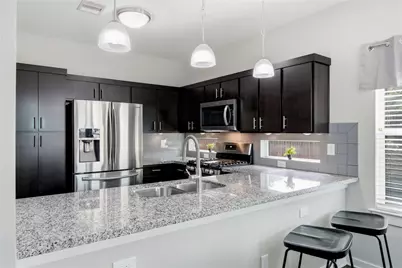 910 Hillstar Street, Houston, TX 77009 - Photo 6