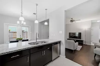 910 Hillstar Street, Houston, TX 77009 - Photo 8