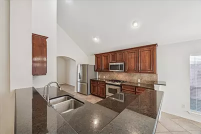 2201 Cambridge Shores Lane, Pearland, TX 77584 - Photo 12