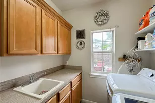 9402 Brentwood Lakes Cir, Spring, TX 77379 - Photo 32