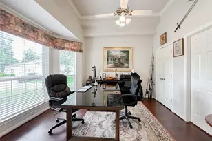 9402 Brentwood Lakes Cir, Spring, TX 77379 - Photo 4