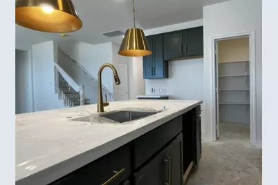 5815 Westwood Shore Drive, Katy, TX 77493 - Photo 2