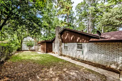 323 Park Hill Street, Huntsville, TX 77340 - Photo 18