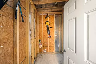 2416 Sumpter St, Houston, TX 77026 - Photo 8