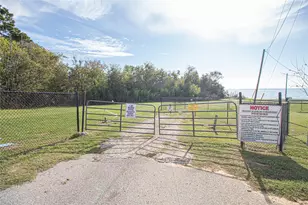 320 Bridgeview Dr, Onalaska, TX 77360 - Photo 40