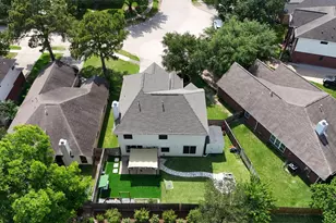 10054 Rio Bravo Rd, Houston, TX 77064 - Photo 6