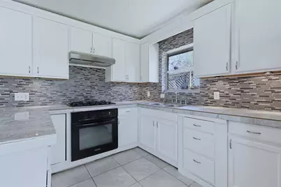 7118 Heron Drive, Houston, TX 77087 - Photo 16