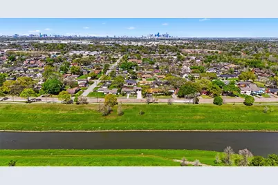 7118 Heron Drive, Houston, TX 77087 - Photo 42