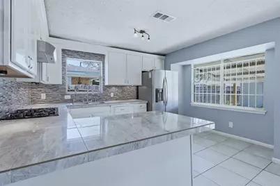 7118 Heron Drive, Houston, TX 77087 - Photo 18