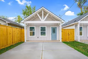 7318 Victoria St, Houston, TX 77020 - Photo 1