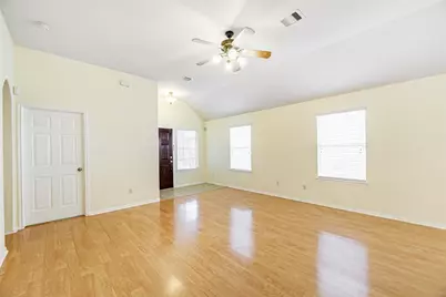 10834 Windfern Lakes Street, Houston, TX 77064 - Photo 2