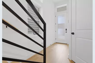 326 Eastwood Street, Houston, TX 77011 - Photo 4