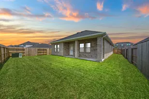 229 Orchard Laurel Dr, Alvin, TX 77511 - Photo 20