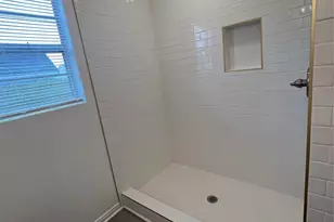 56 Trenwood Ln, Houston, TX 77022 - Photo 20