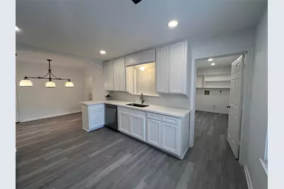 56 Trenwood Lane, Houston, TX 77022 - Photo 10