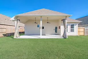 610 Rain Cloud Dr, Baytown, TX 77523 - Photo 36