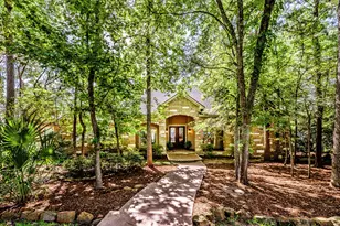 852 Overbrook Dr, Huntsville, TX 77340 - Photo 2