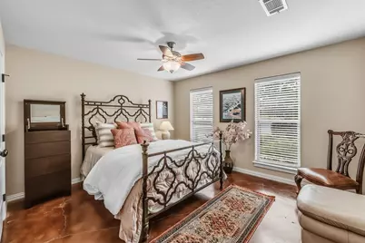 852 Overbrook Drive, Huntsville, TX 77340 - Photo 34