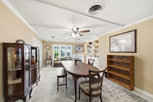 9910 Pine Lake Dr, Houston, TX 77055 - Photo 12
