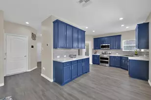 11323 Creekway Bend Dr, Humble, TX 77396 - Photo 8