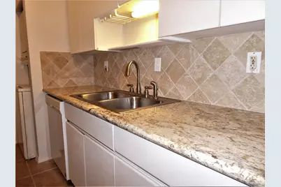 9707 Richmond Avenue #67, Houston, TX 77042 - Photo 8