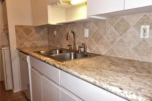 9707 Richmond Ave, Houston, TX 77042 - Photo 8