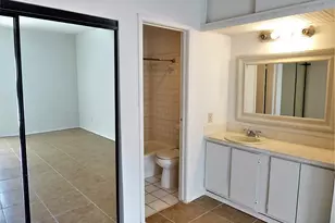 9707 Richmond Ave, Houston, TX 77042 - Photo 12