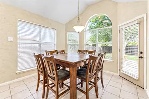 3835 Heritage Colony Dr, Missouri City, TX 77459 - Photo 6