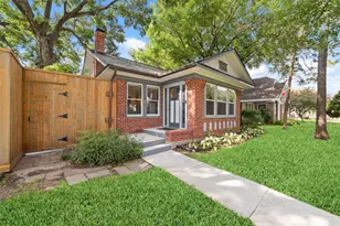 1613 California St, Houston, TX 77006 - Photo 2