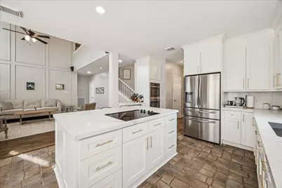 15910 Park Center Drive, Houston, TX 77059 - Photo 8