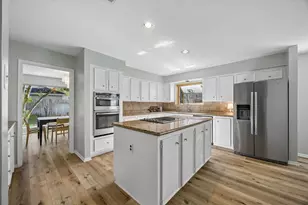 12107 Burgoyne Dr, Houston, TX 77077 - Photo 8