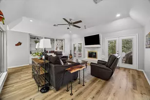 12107 Burgoyne Dr, Houston, TX 77077 - Photo 6