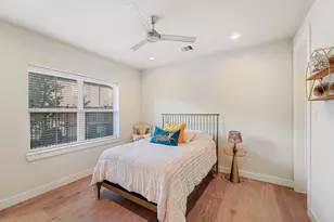 5209 Allen St, Houston, TX 77007 - Photo 4
