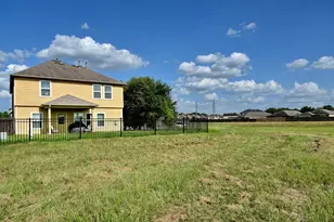 19211 Side Way, Tomball, TX 77375 - Photo 4