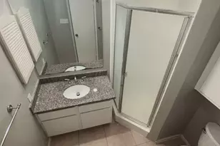 2210 Dorrington St, Houston, TX 77030 - Photo 10