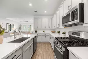 2195 Clements Shore Ln, La Porte, TX 77571 - Photo 8