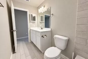13313 Dalvay Beach Dr, Texas City, TX 77568 - Photo 14