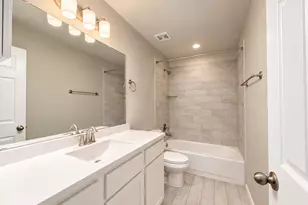 13313 Dalvay Beach Dr, Texas City, TX 77568 - Photo 10