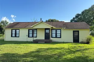 17930 Hwy 36, Guy, TX 77444 - Photo 1