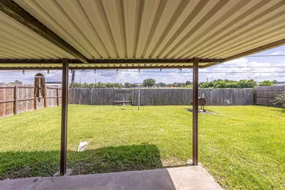 206 Kelly Lane, Baytown, TX 77521 - Photo 32