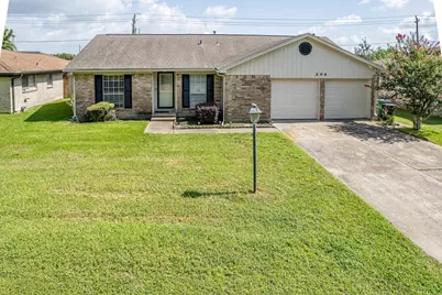 206 Kelly Lane, Baytown, TX 77521 - Photo 2