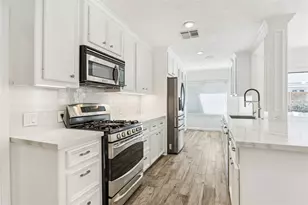 3607 Deal St, Houston, TX 77025 - Photo 8