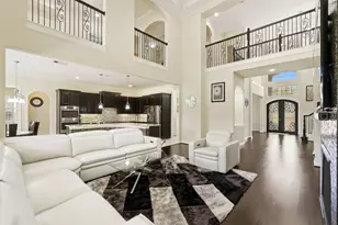 6011 Abercombie Ln, Sugar Land, TX 77479 - Photo 12