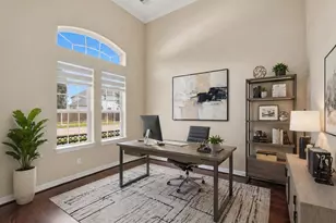 6011 Abercombie Ln, Sugar Land, TX 77479 - Photo 10