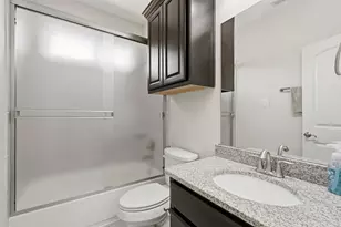 6011 Abercombie Ln, Sugar Land, TX 77479 - Photo 28